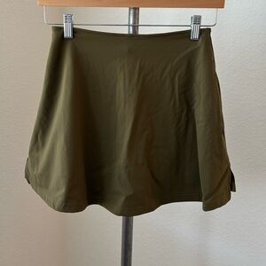 Vitality Cloud Skort Willow Green S VGUC gym activewear Pickleball Tennis Gym